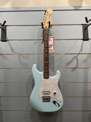 Store Special Product - Fender - Tom Delonge Strat